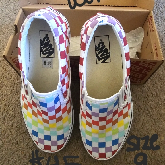 Vans - Picture 1 of 1